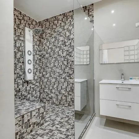 Apartment 242 Jost - Superb